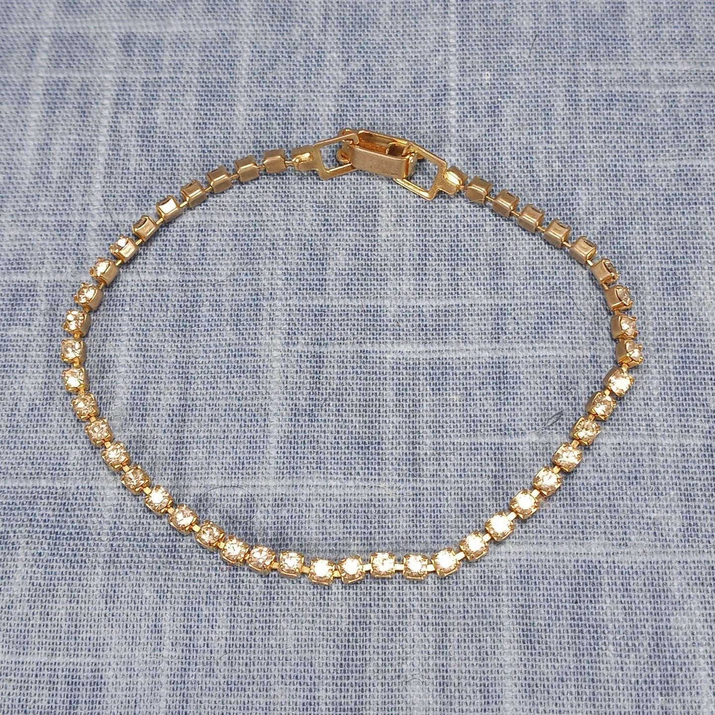 1950s Vintage Bracelet with a Single Strand of Clear Rhinestones