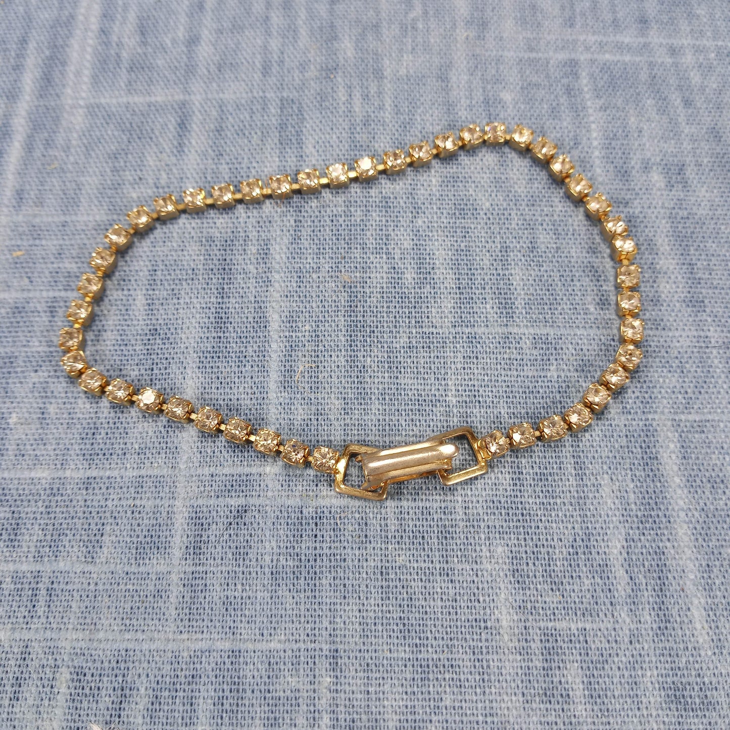 1950s Vintage Bracelet with a Single Strand of Clear Rhinestones
