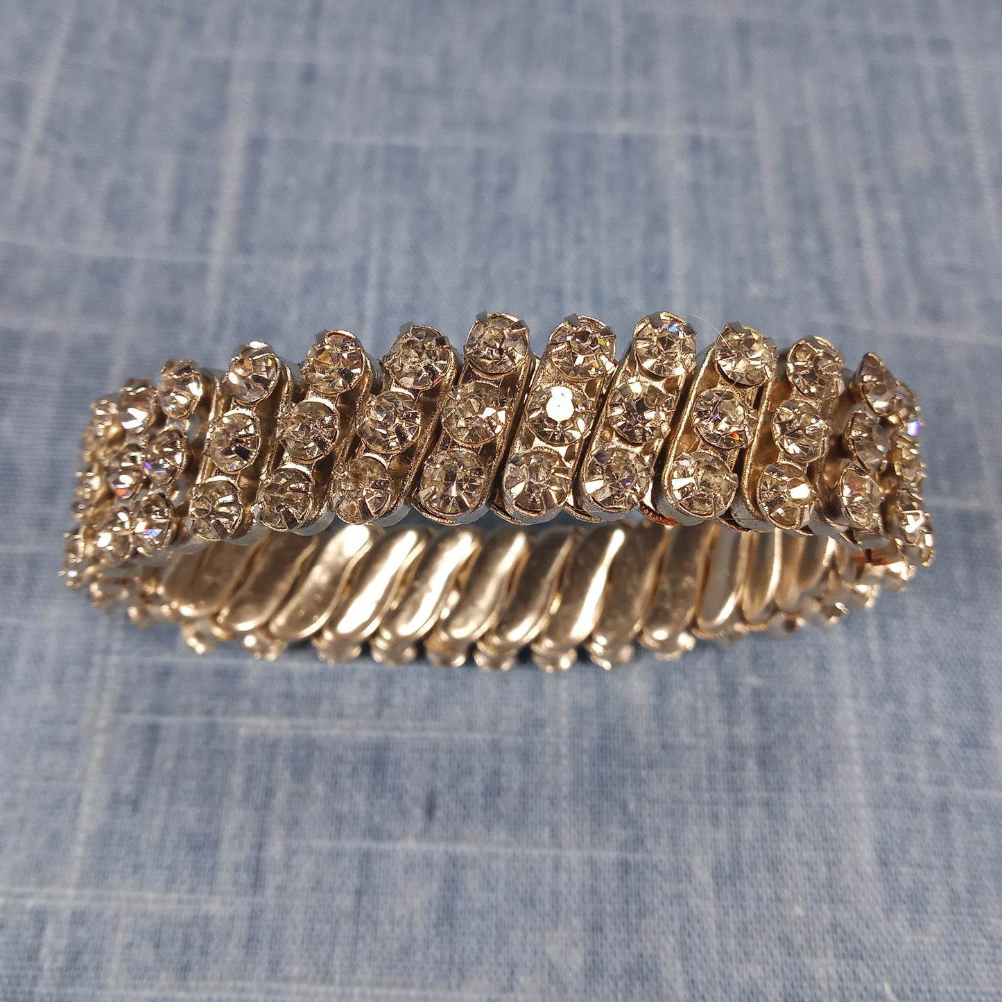 1960s Vintage Expanding Bracelet with Clear Rhinestones