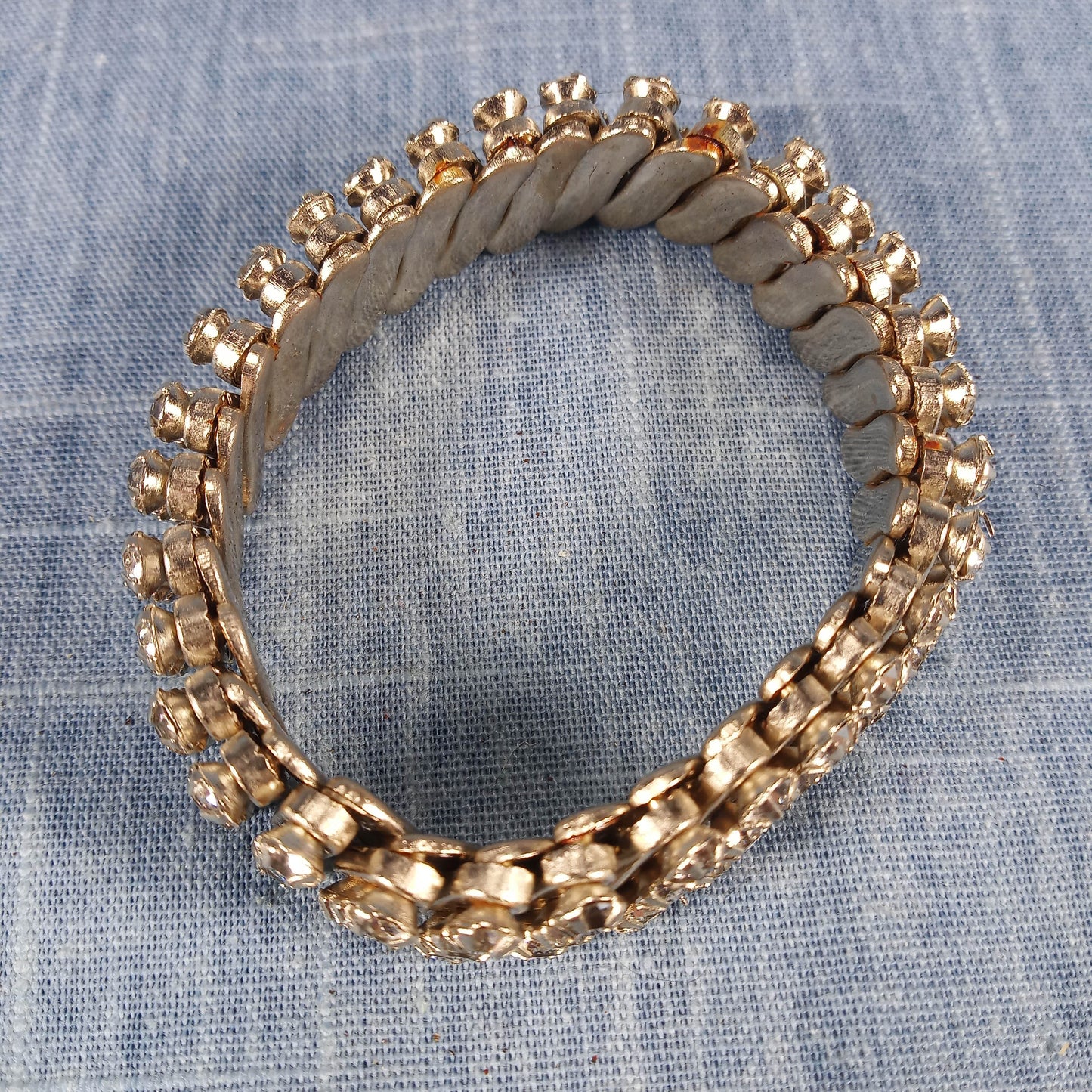 1960s Vintage Expanding Bracelet with Clear Rhinestones