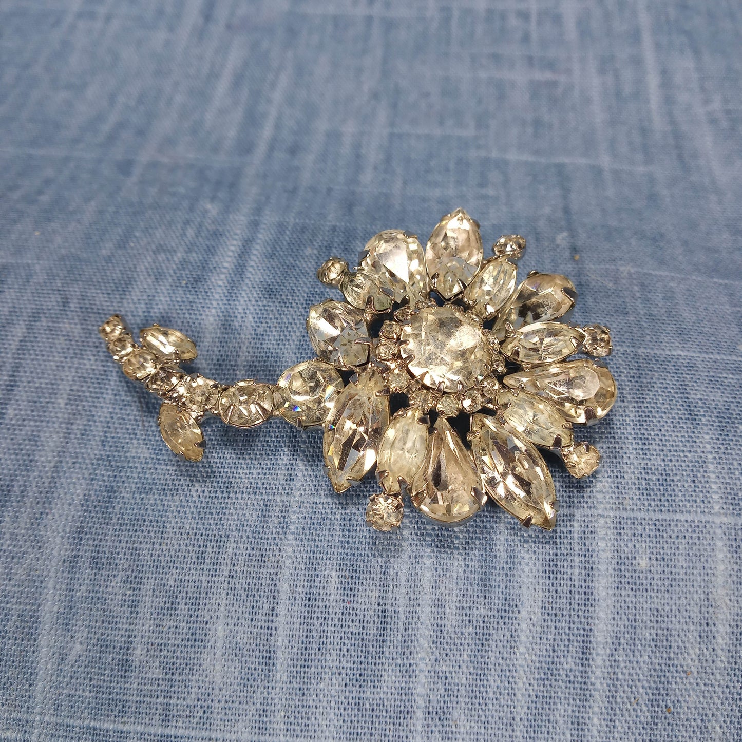 1950s Vintage Clear Rhinestone Sunflower Brooch