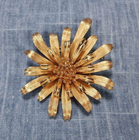 1970s Vintage Gold Tone Metal Flower Brooch by Trifari
