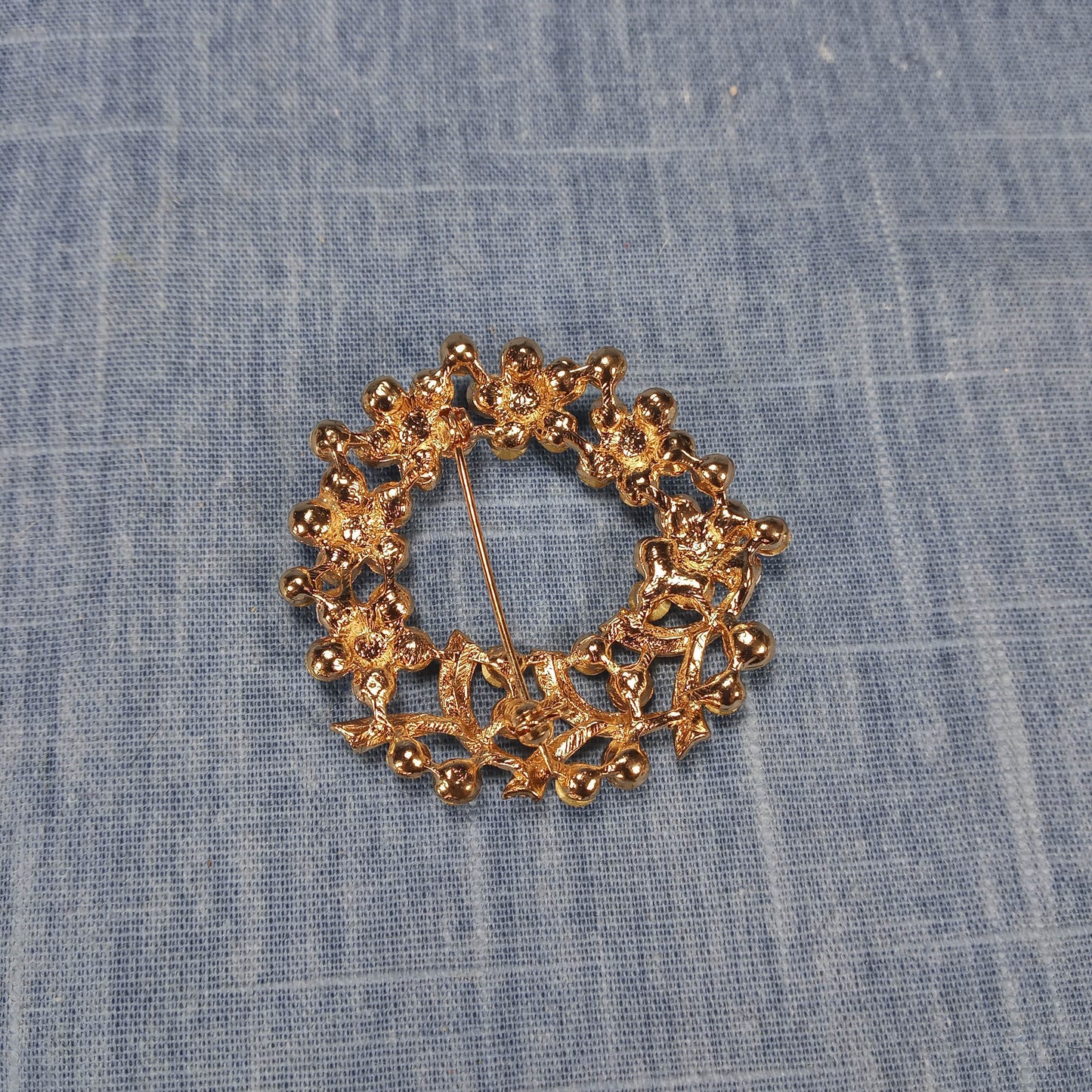 1960s Vintage Rhinestone Circle Vintage Brooch