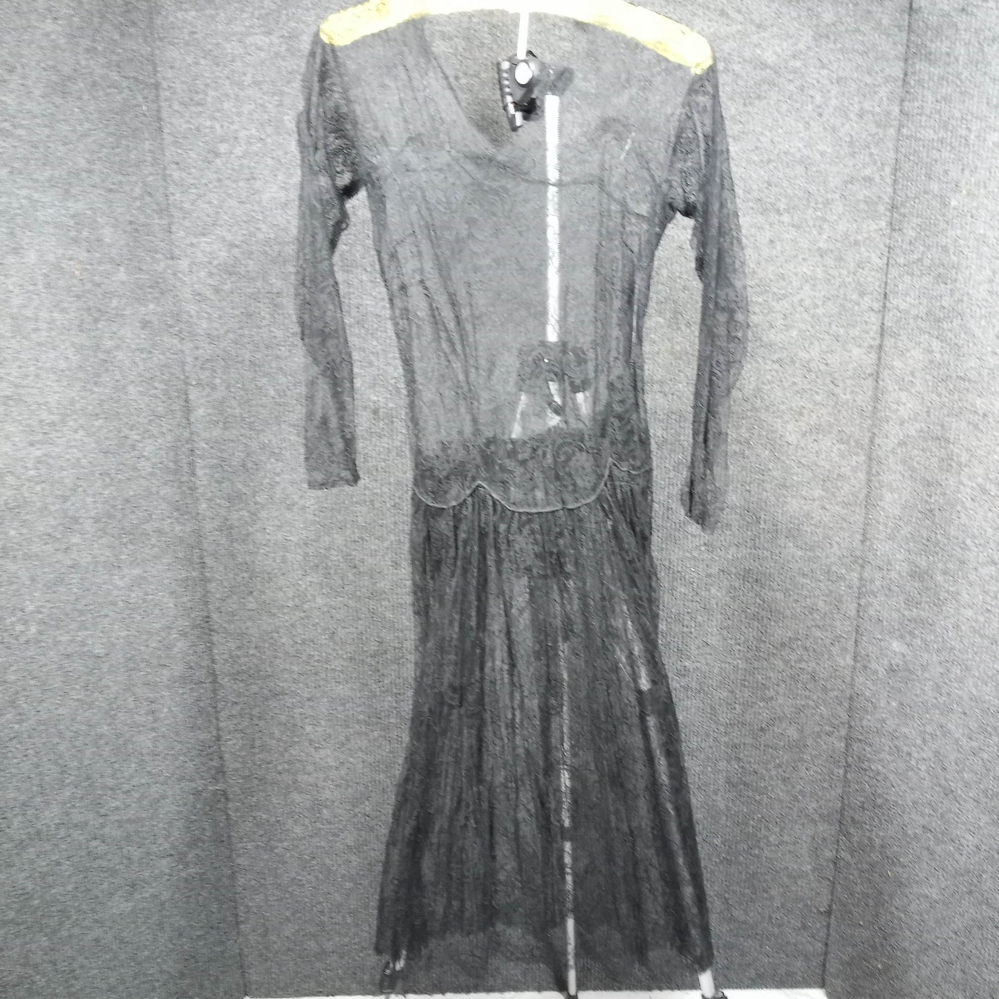 1930's Black Chantilly Lace Starlet Gown