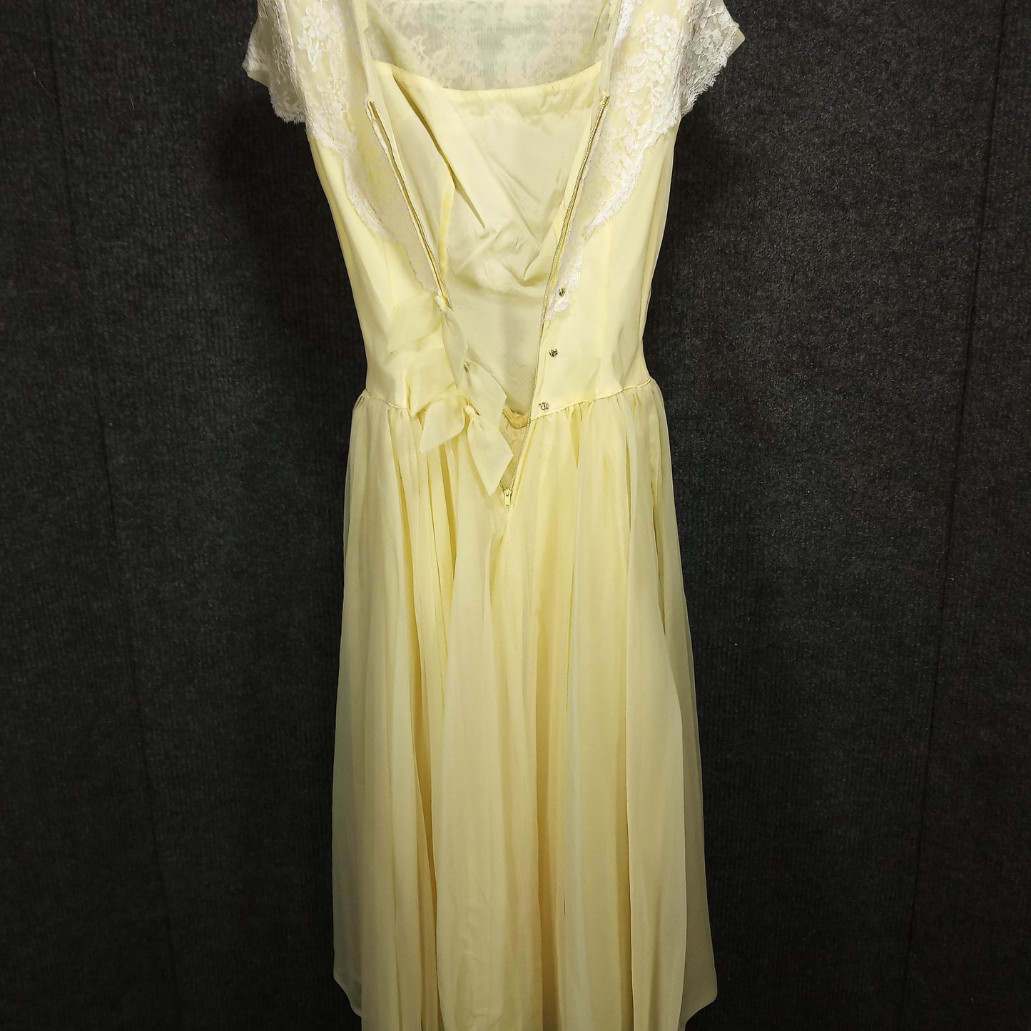1950's Yellow and Lace Cupcake Dress