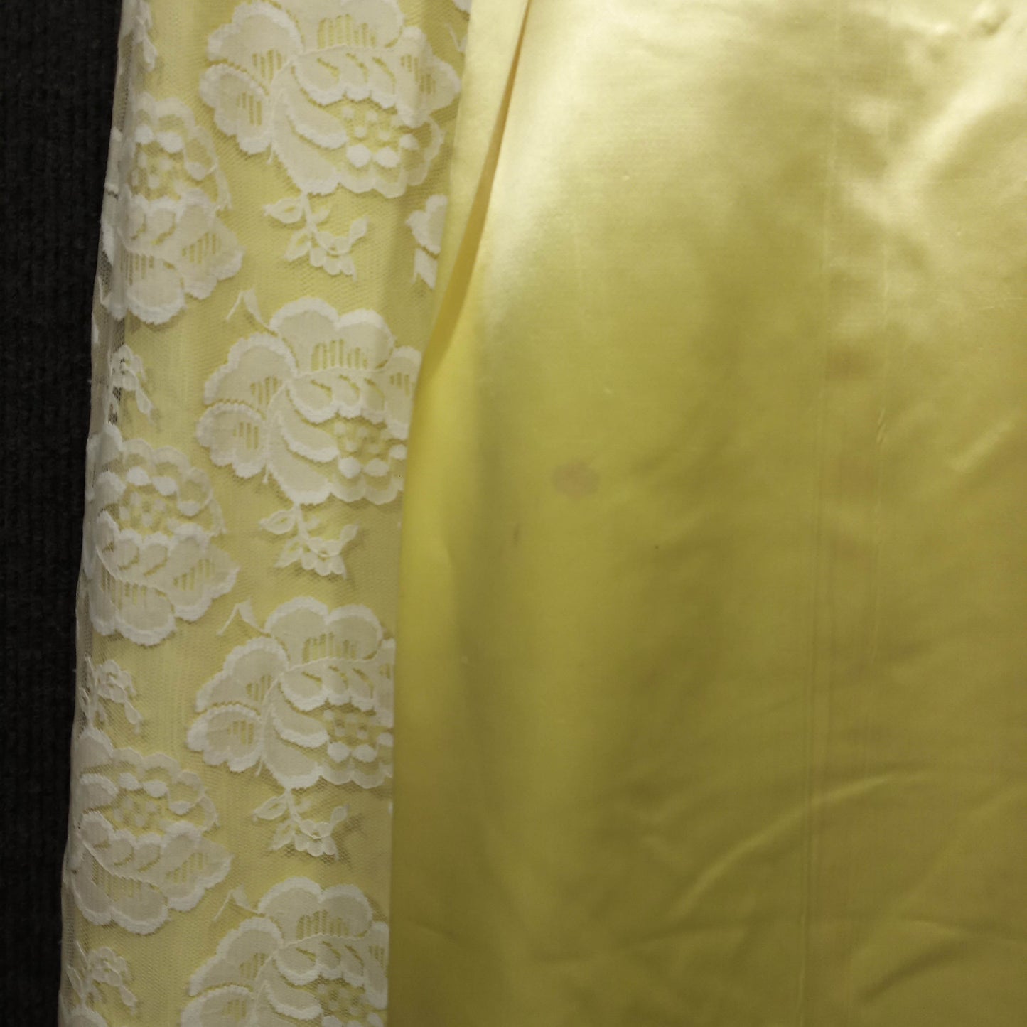 1950's Yellow Satin with White Lace Overlay Dress – Needs Love