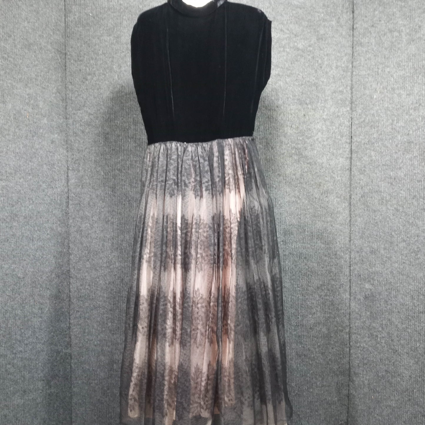 1950's Black Velvet Evening Gown with Black Lace Skirt Beige Lining