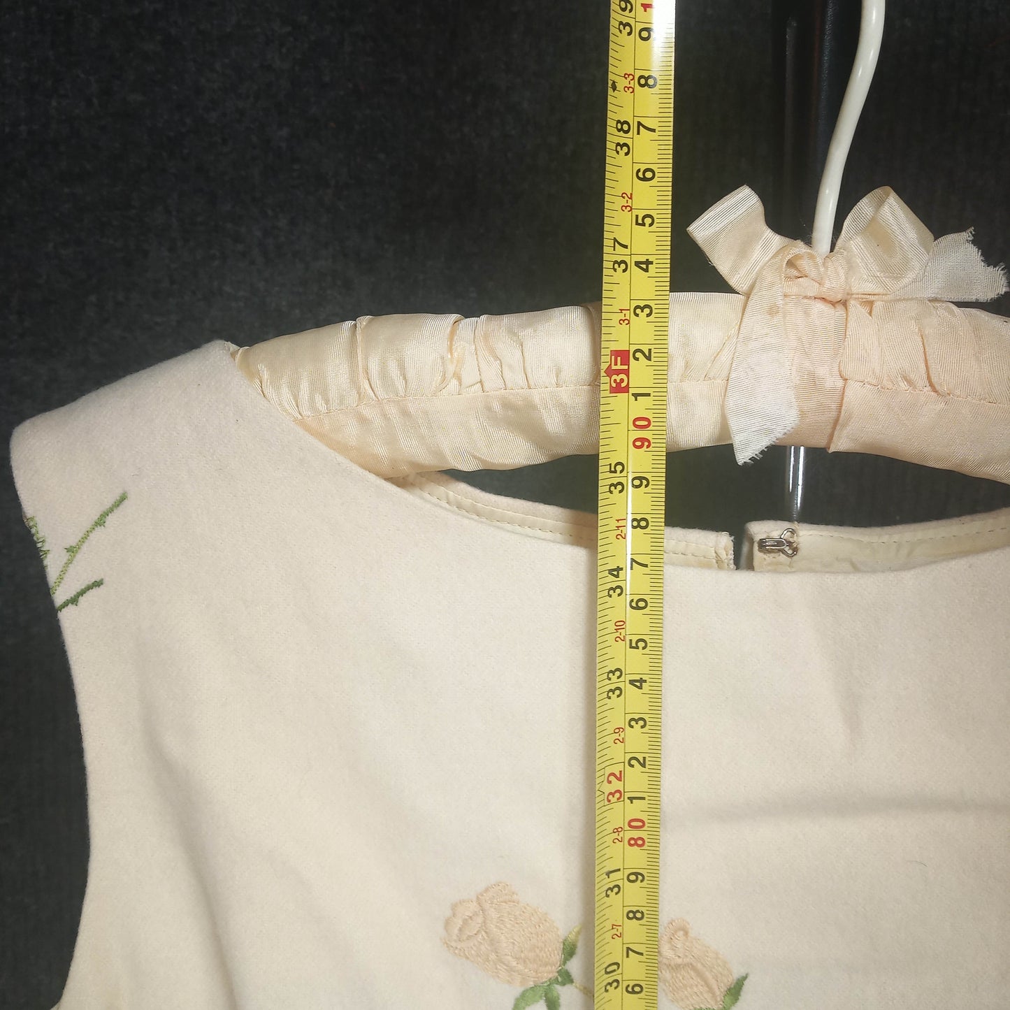 1960s Vintage Cream Wool Rose Embroidered Shift by Sportempos