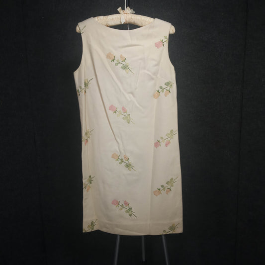 1960s Vintage Cream Wool Rose Embroidered Shift by Sportempos