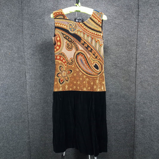 1960s Vintage Paisley Sleeveless Top with a Black Velvet Skirt