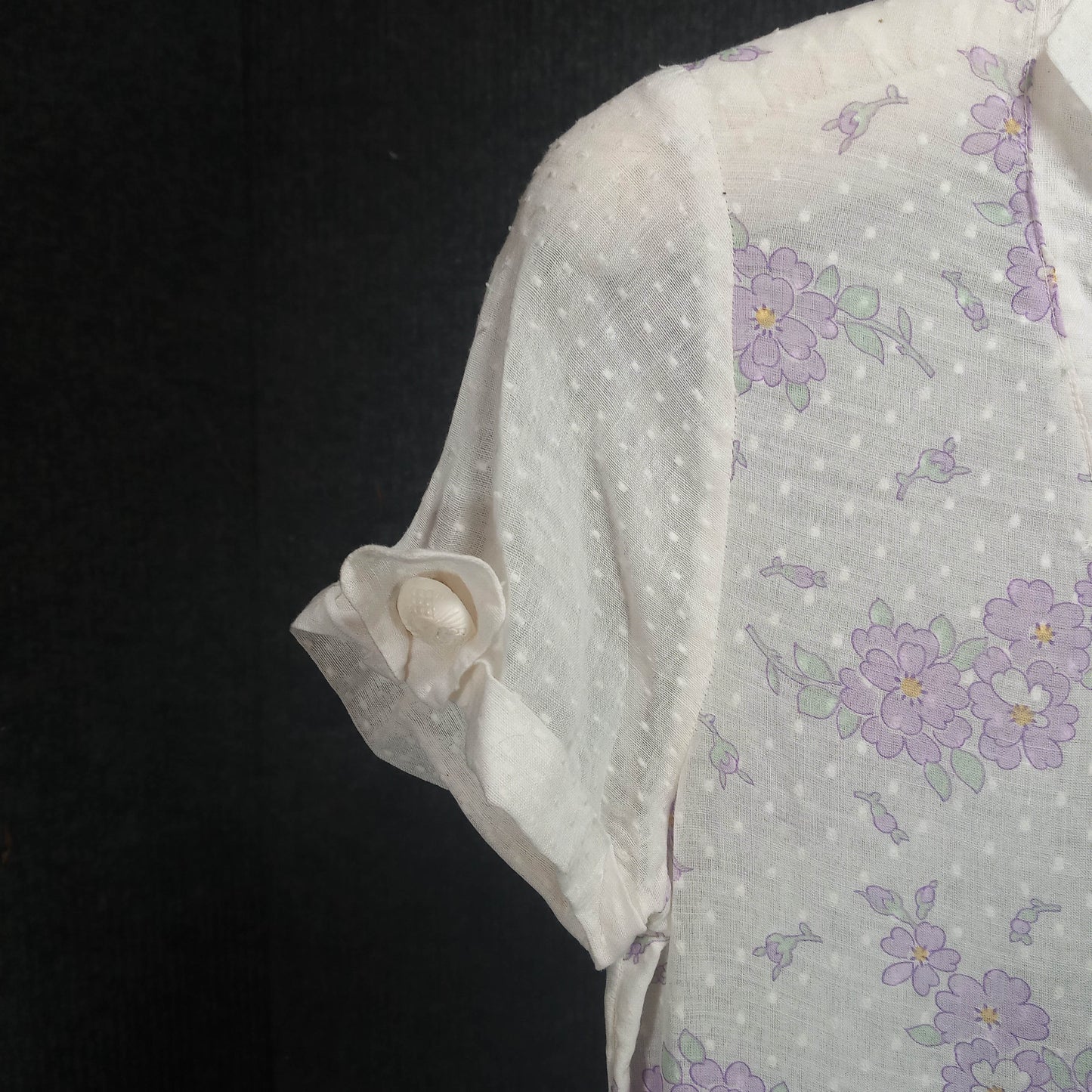 1920's White Lavender Floral Cotton Drop Waste Lawn dress