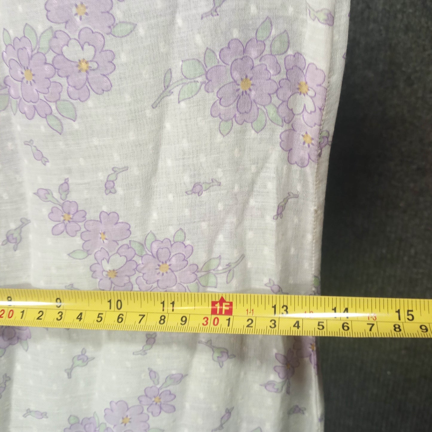 1920's White Lavender Floral Cotton Drop Waste Lawn dress
