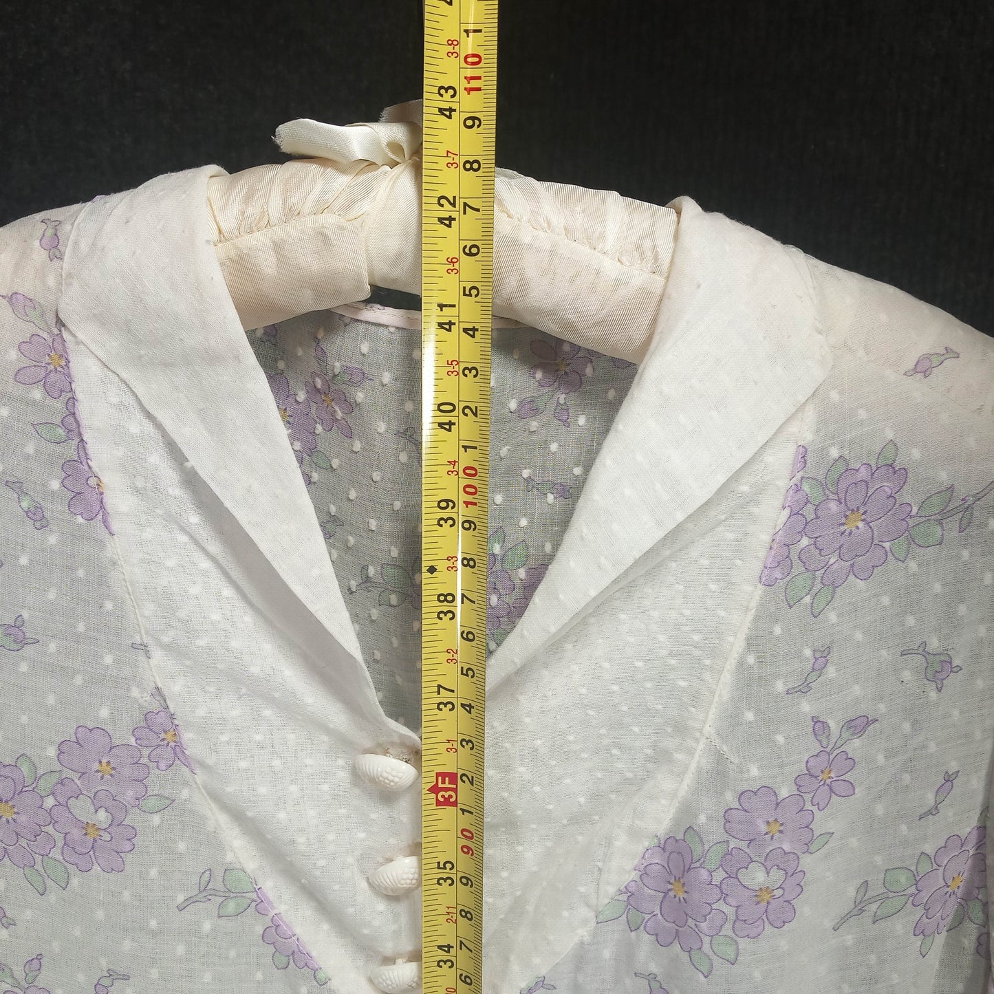 1920's White Lavender Floral Cotton Drop Waste Lawn dress