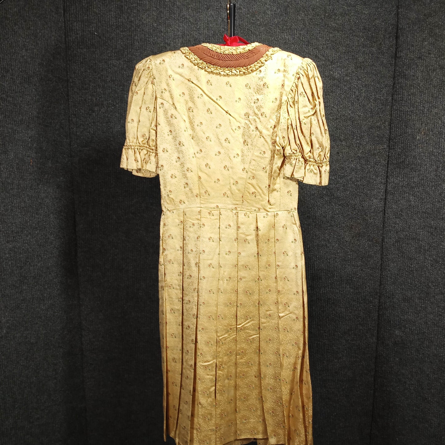 1950s Gold Floral Damask Dirndl Dress from Munich