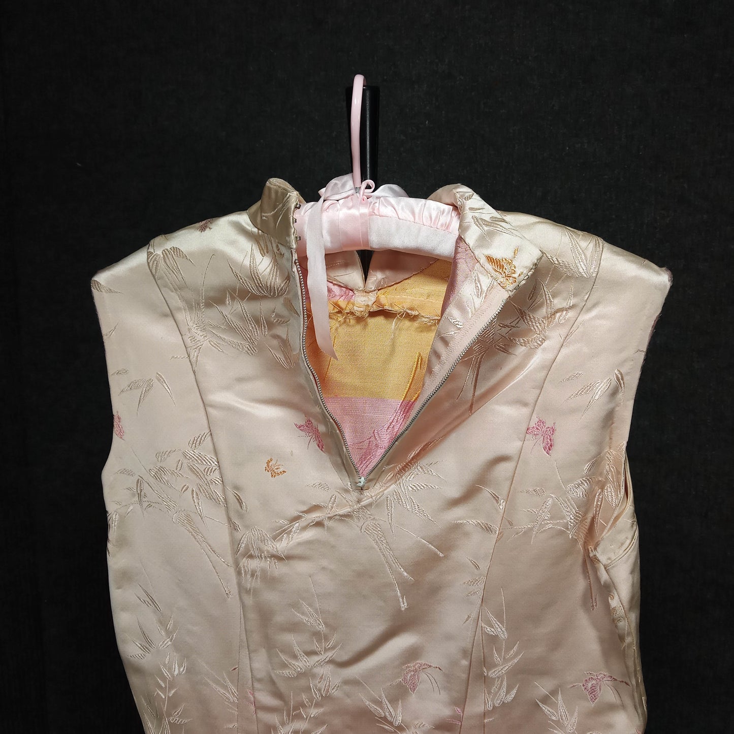 1950's Cream Pink Silk Damask with Matching Belt by Dynasty