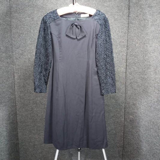 1960s Vintage Black Rayon Bow Shift with Lace Long Sleeves by Venus Young – Tokyo