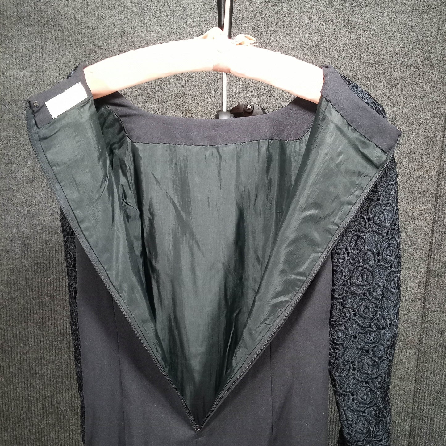 1960's Black Rayon Bow Shift with Lace Long Sleeves by Venus Young – Tokyo