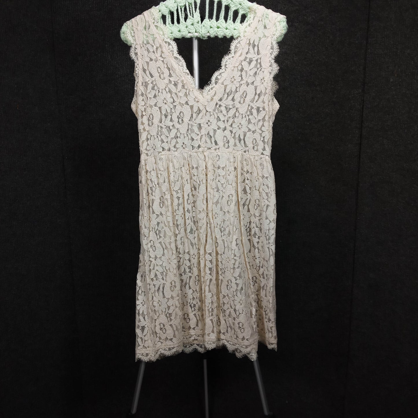1970's Cream Lace Nighty Dress