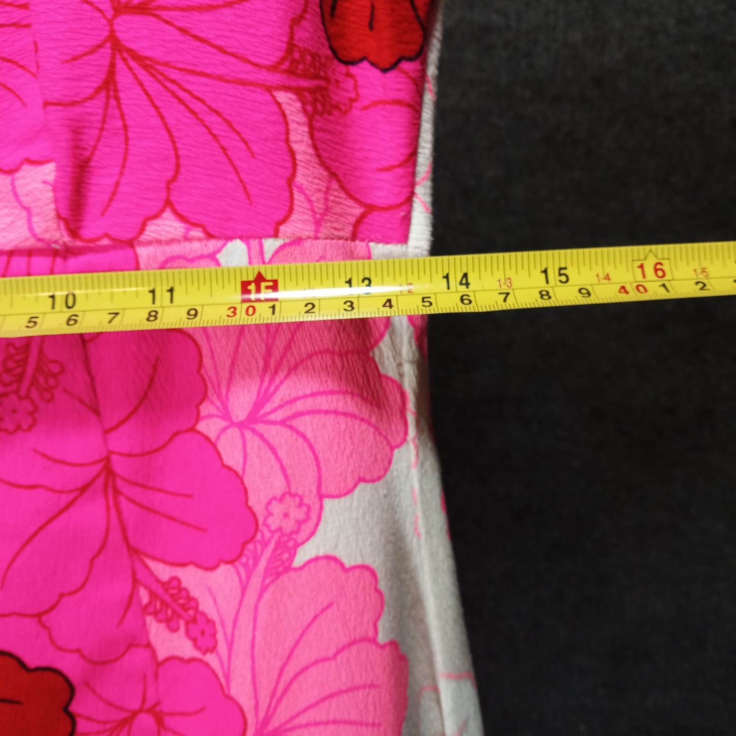 1960's Pink and Red Hawaiian All Cotton Sleeveles Dress by Ui-Maikai