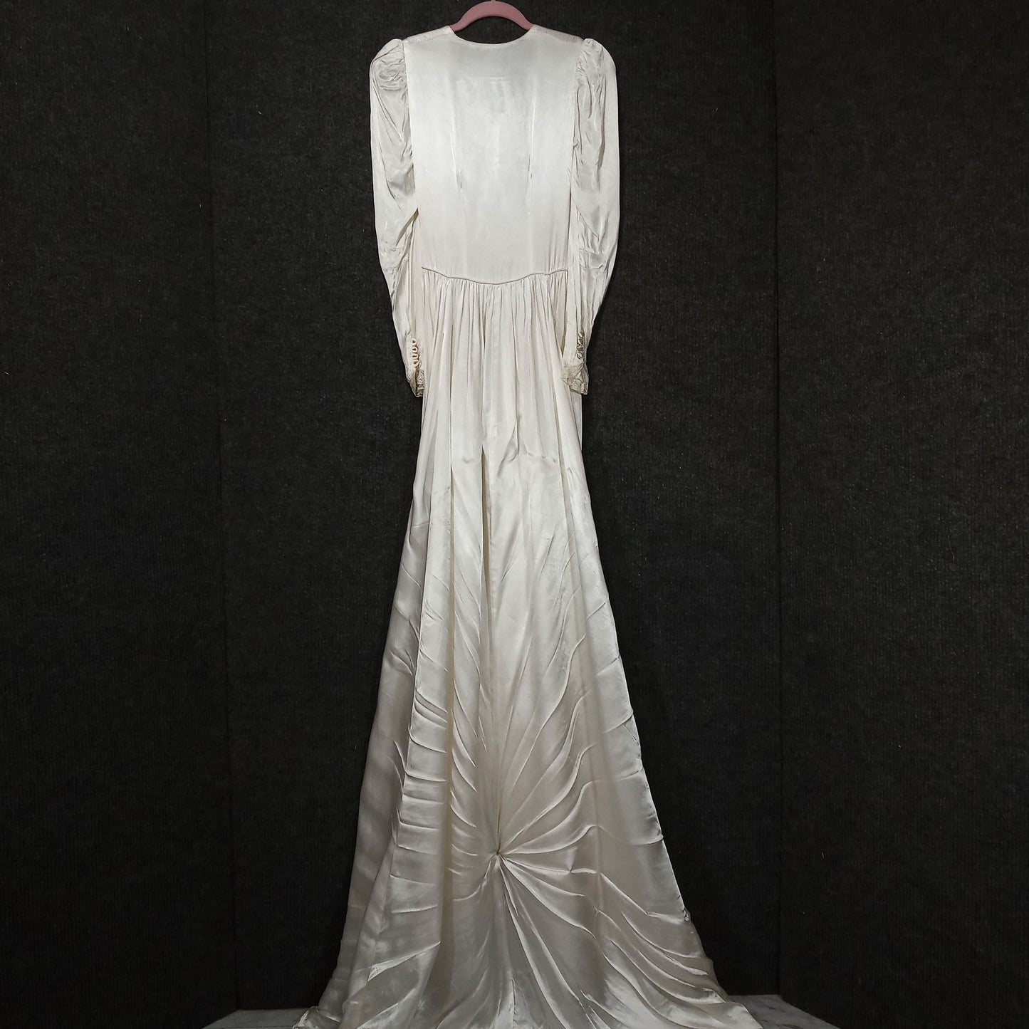 1930's White Bias Cut Hollywood Starlet Gown