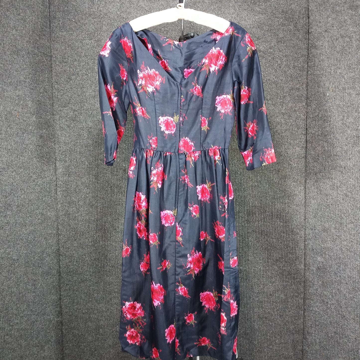 1950's Navy Pink Floral Wiggle Dress by Gigi Young – Needs Love