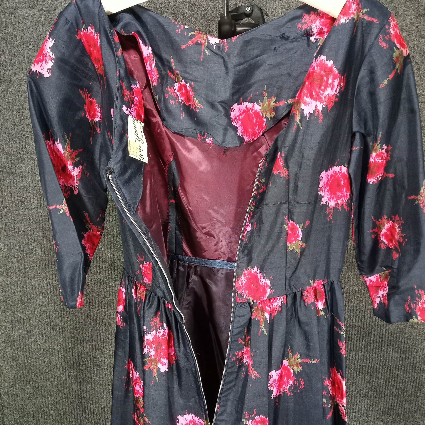 1950's Navy Pink Floral Wiggle Dress by Gigi Young – Needs Love