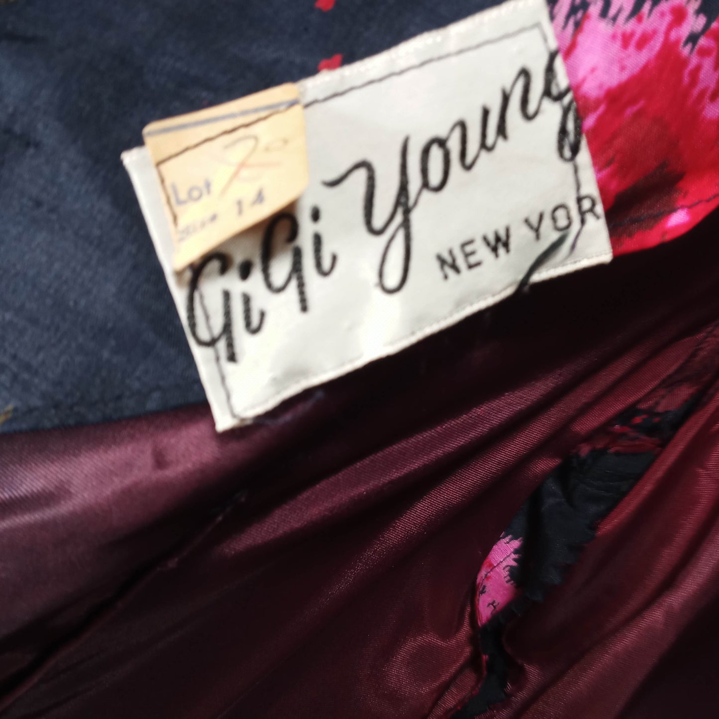 1950's Navy Pink Floral Wiggle Dress by Gigi Young – Needs Love