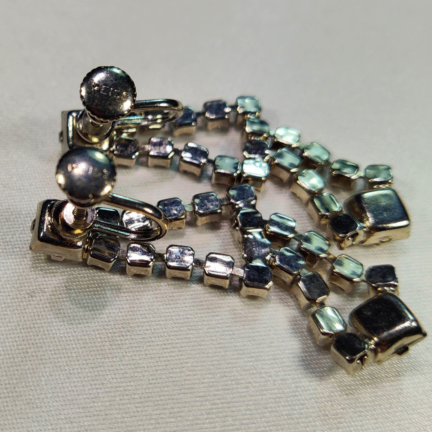 1950's Vintage Clear Rhinestone Dangle Screwback Earrings by Weiss