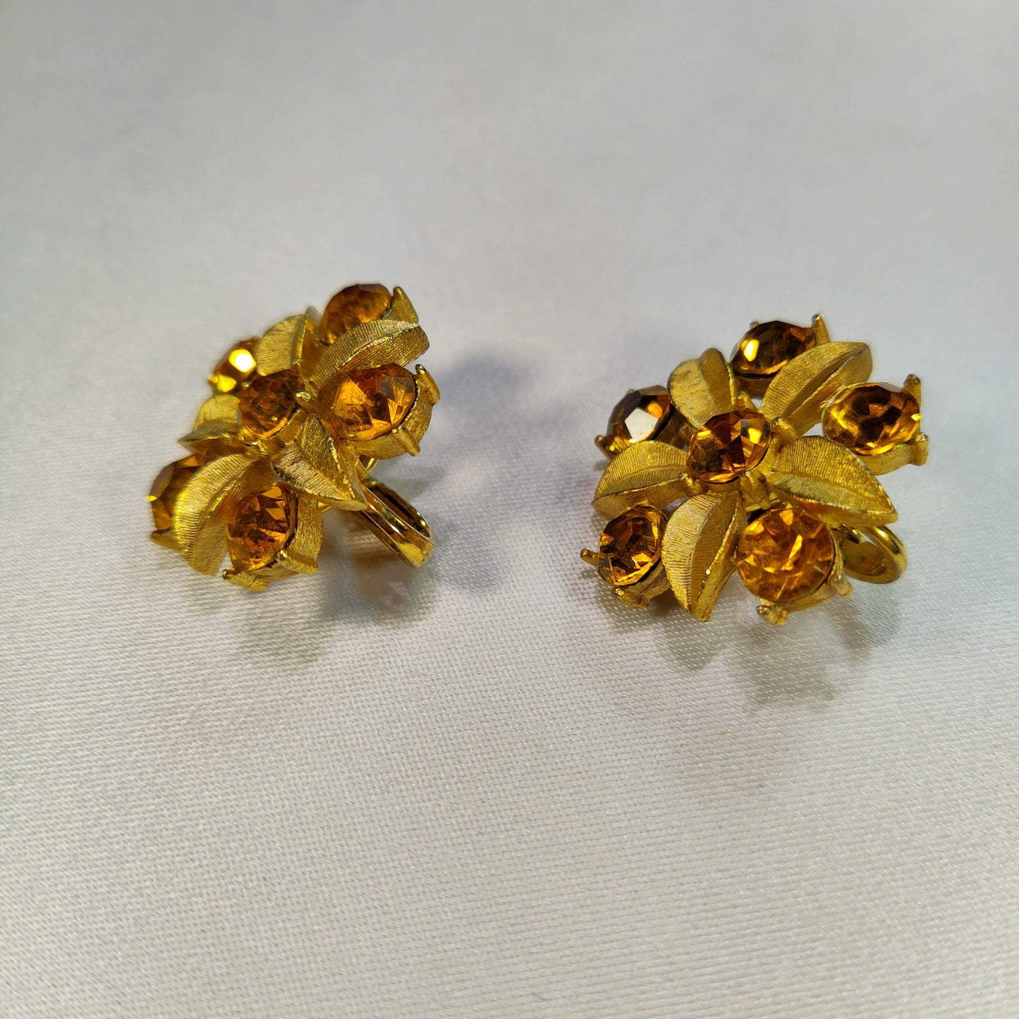 1990's Gold Tone Leaf and Yellow Rhinestone Earrings