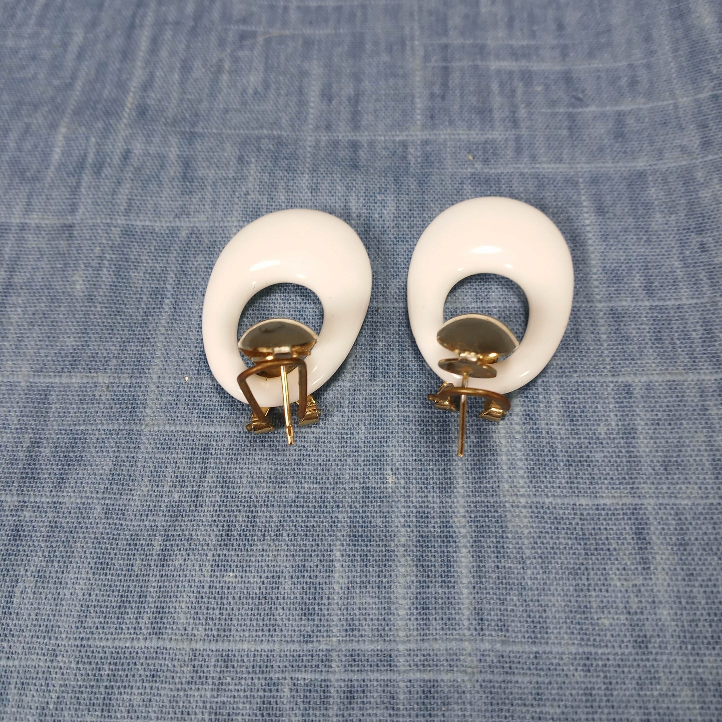 1980s Vintage Hoop Pierced Earrings with White Oval Drops