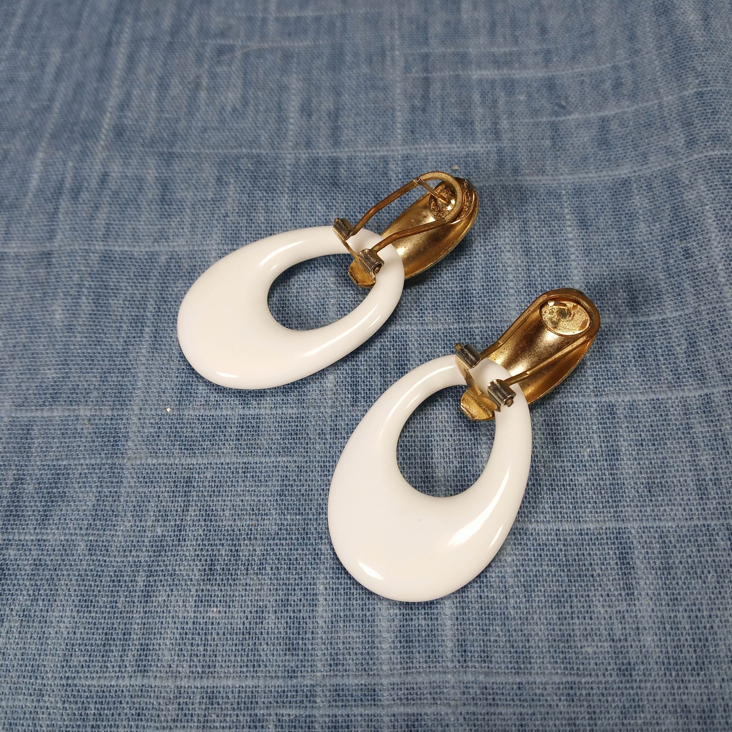 1980s Vintage Hoop Pierced Earrings with White Oval Drops