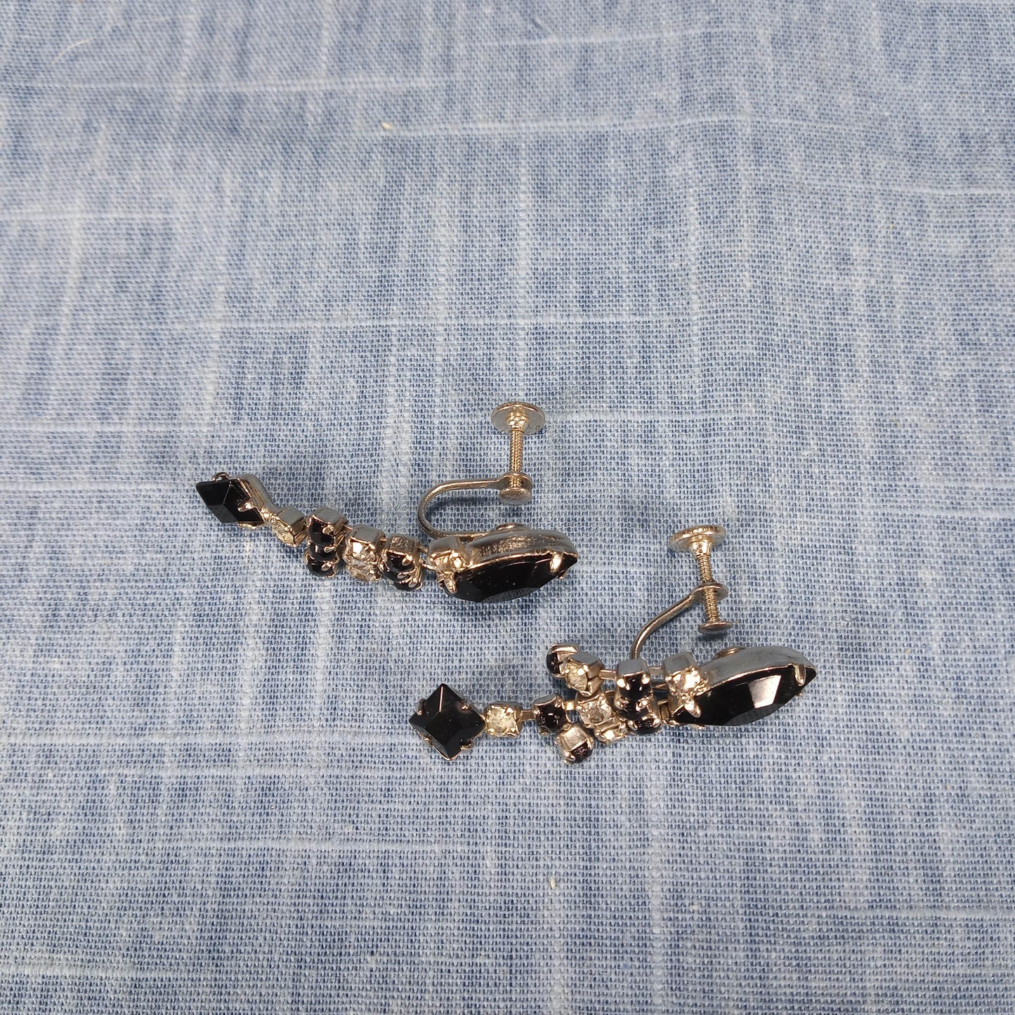 1950s Vintage Screw Back Dangle Earrings with Clear and Black Rhinestones