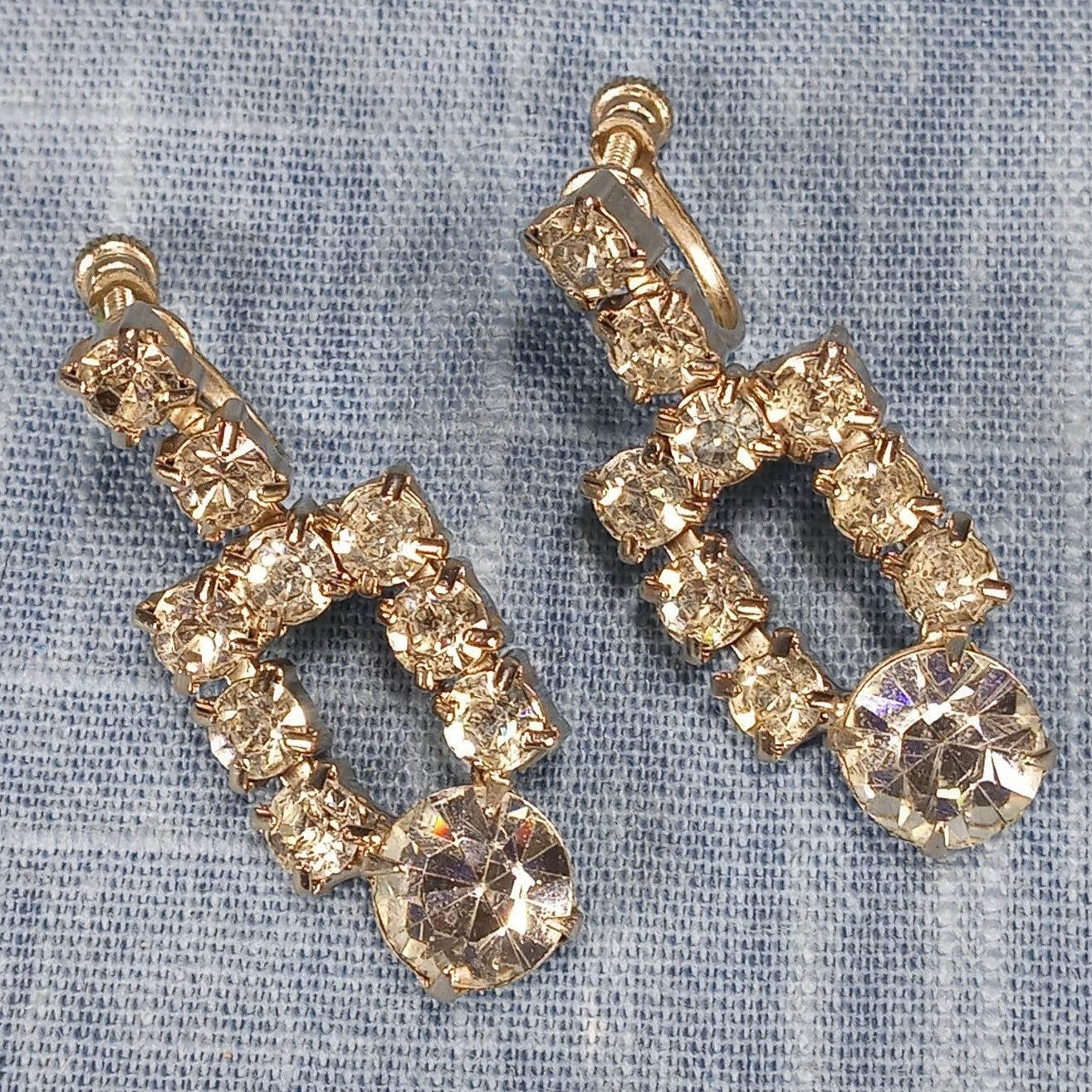 1950s Vintage Drop Screw Back Earrings with Clear Rhinestones