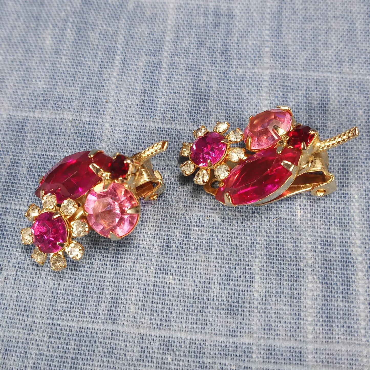 1960s Vintage Clip Flower Earrings with Pink and Clear Rhinestones
