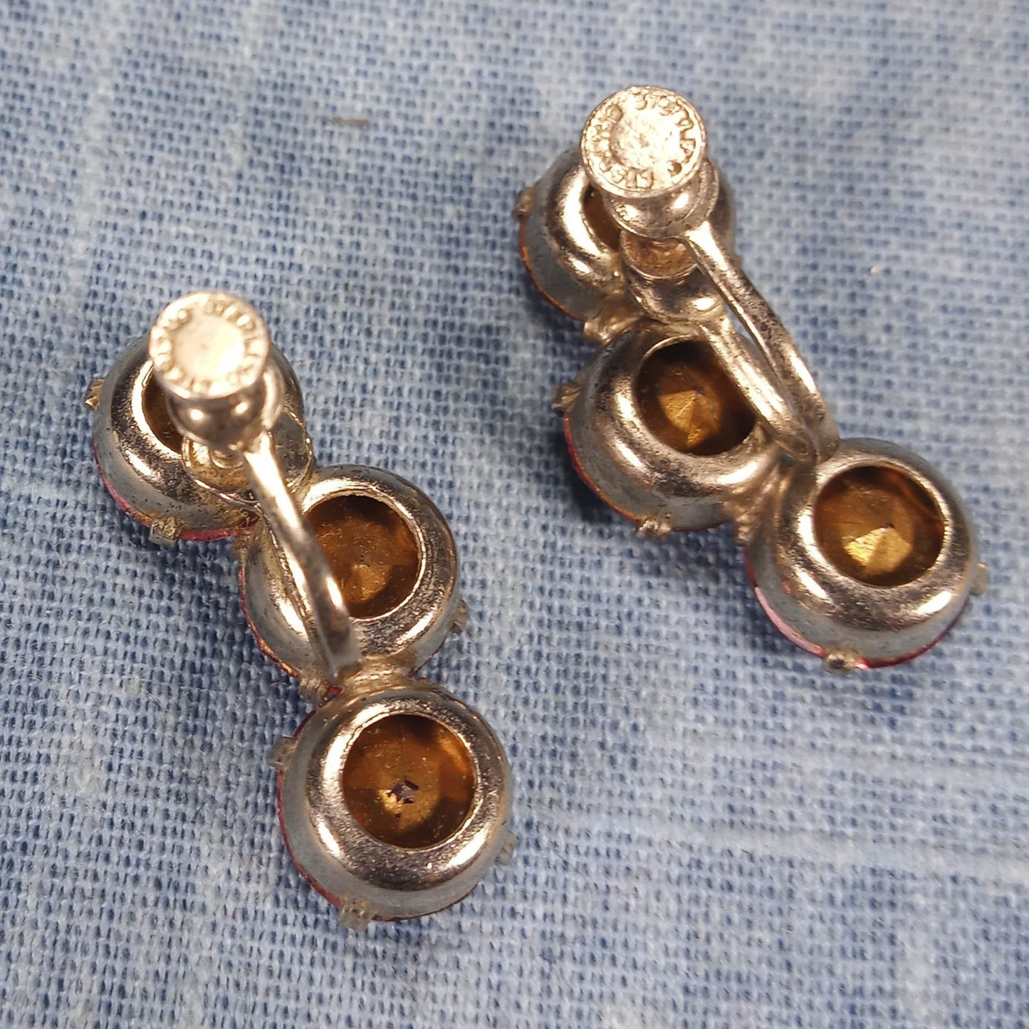 1950s Vintage Sterling Silver Screw Back Earrings with Three Pink Rhinestones
