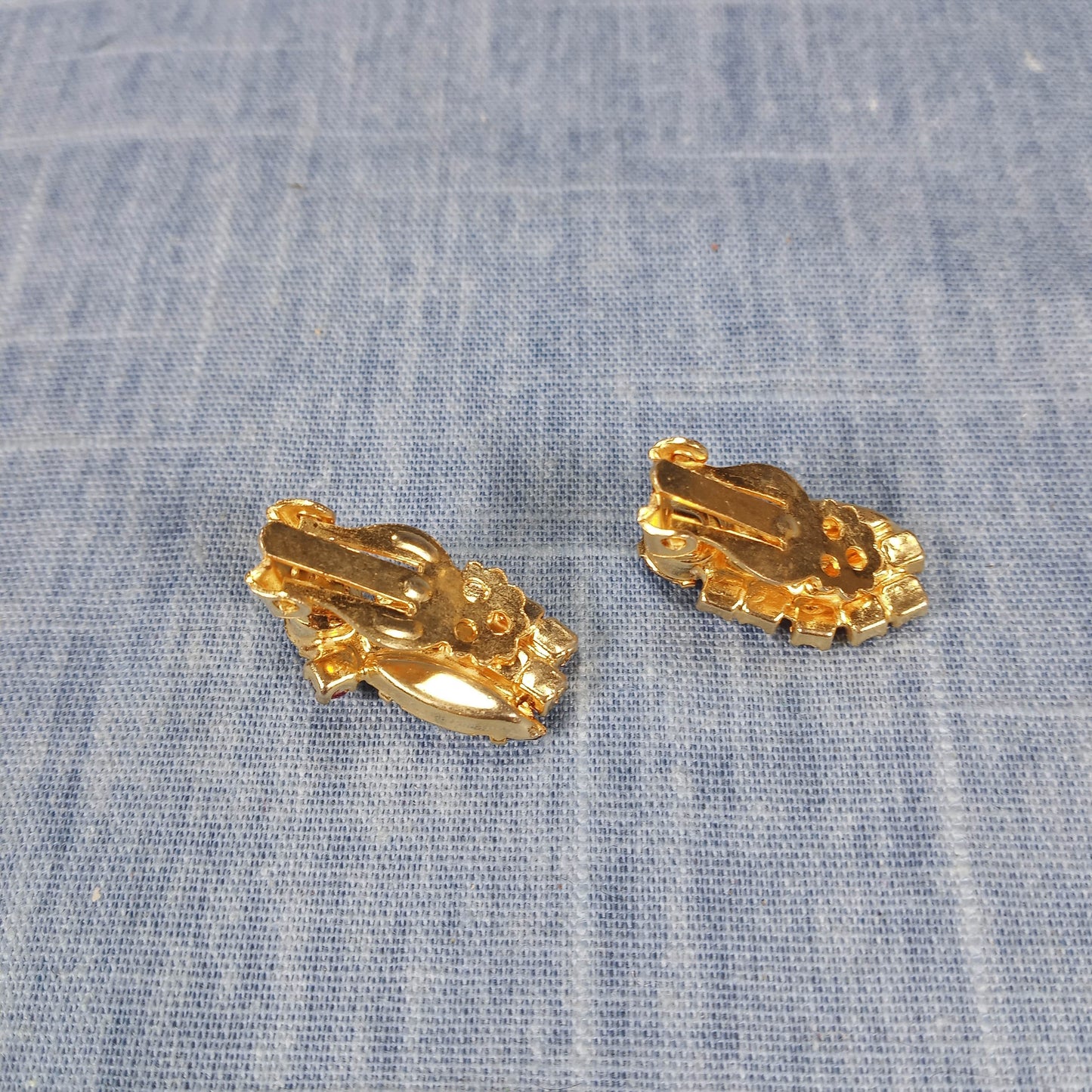 1960s Vintage Clip Earrings with Pink and Red Rhinestones
