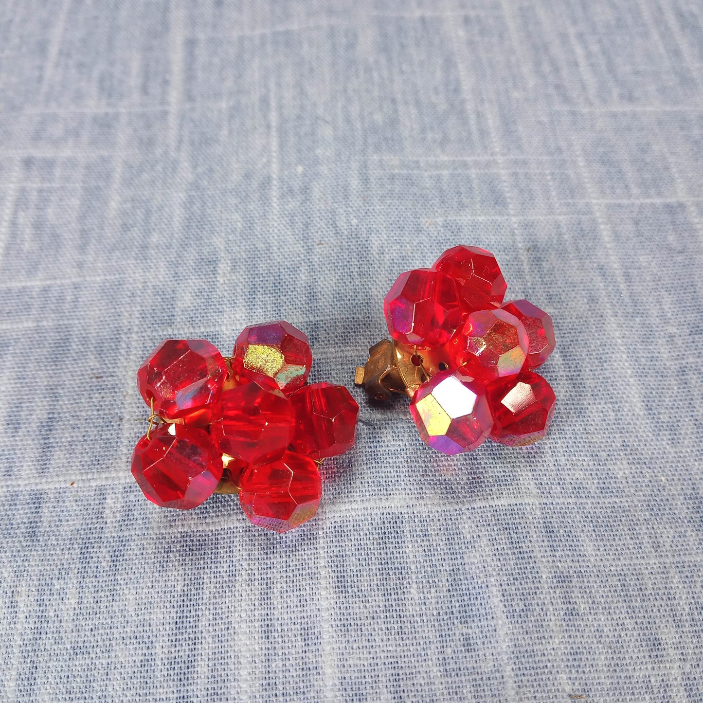 1950s Vintage Clip Earrings with Cherry Red Beads in a Flower Shape