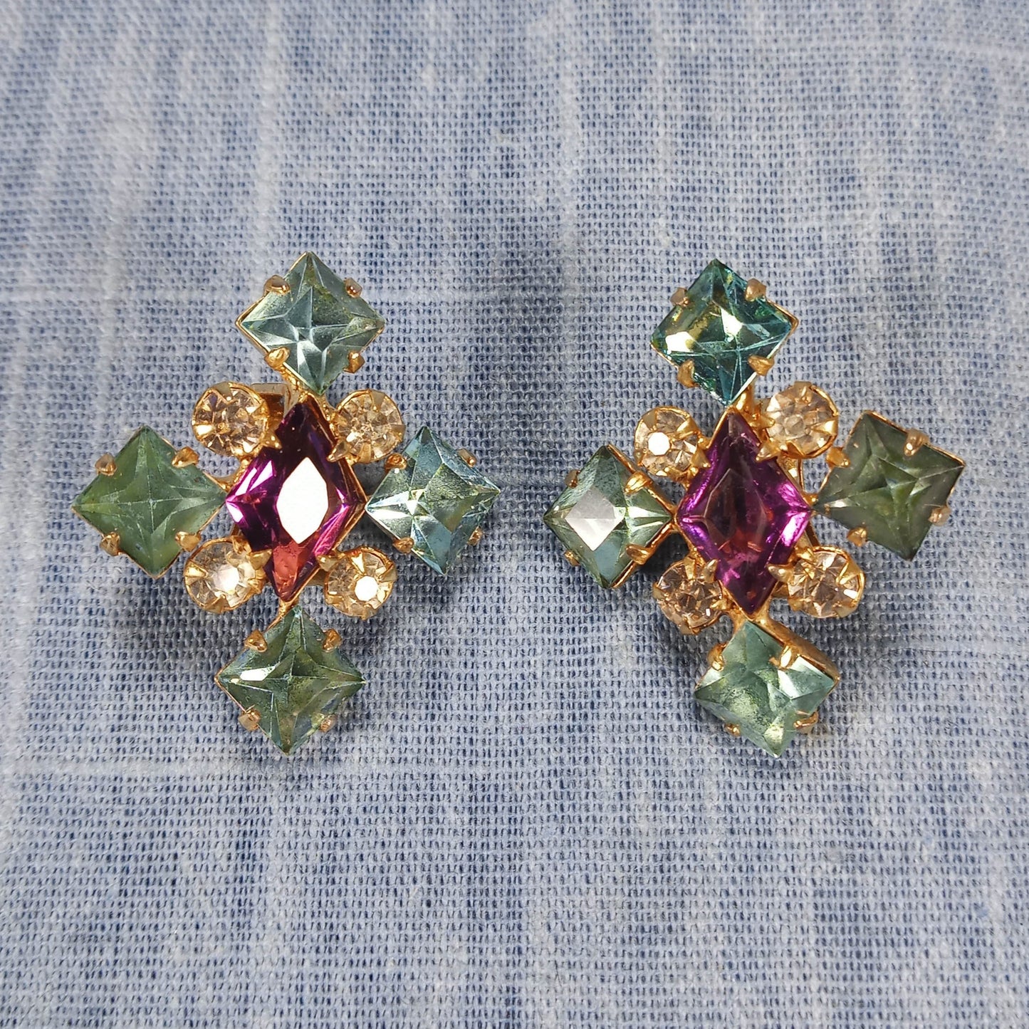 1950s Vintage Clip Earrings with Green and Purple Rhinestones in a Star Shape