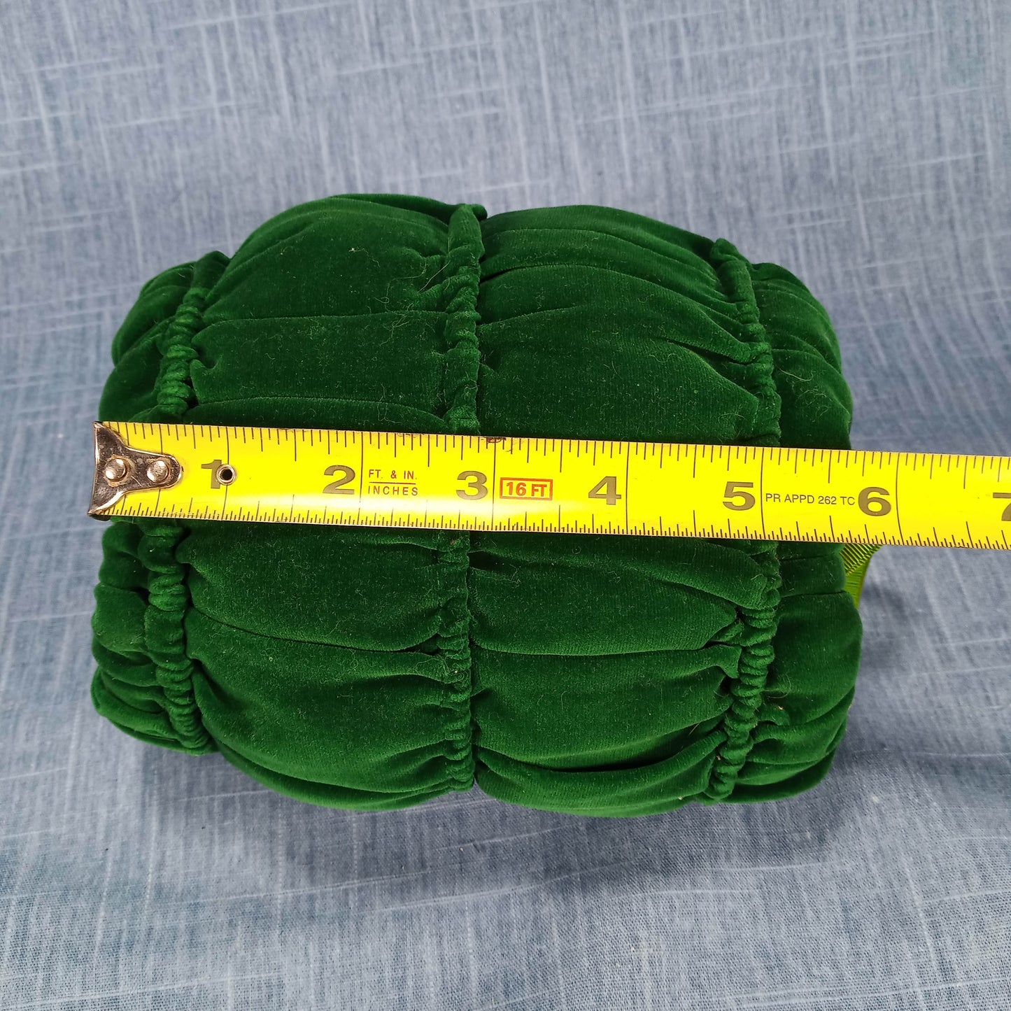 1930s Green Velvet Child’s Muff and Hand Warmer
