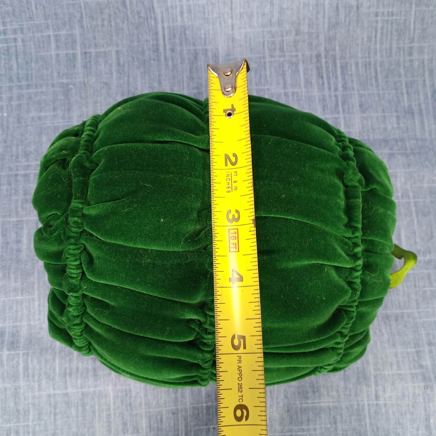 1930s Green Velvet Child’s Muff and Hand Warmer