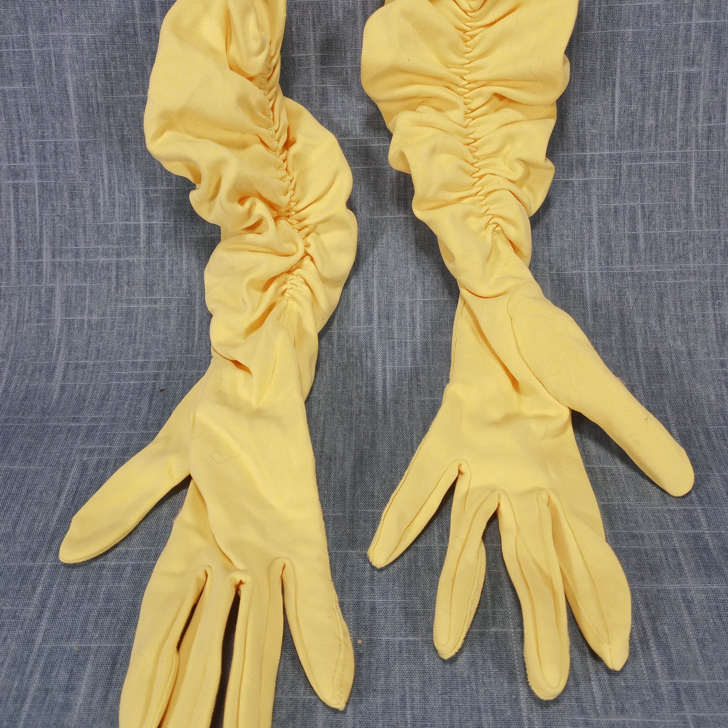 1950s Yellow Long Ruched Opera Gloves