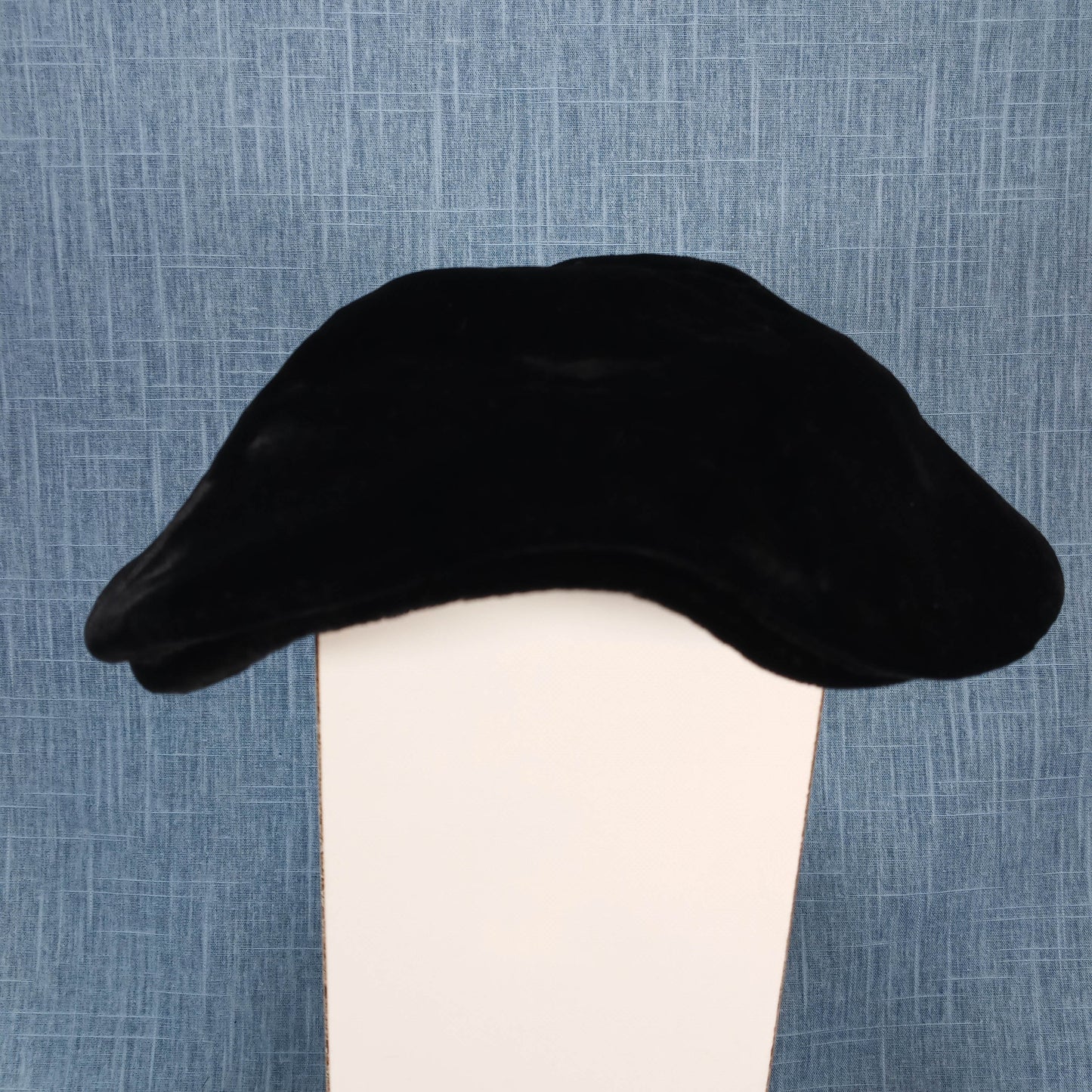 1940s Black Felt Beret Hat