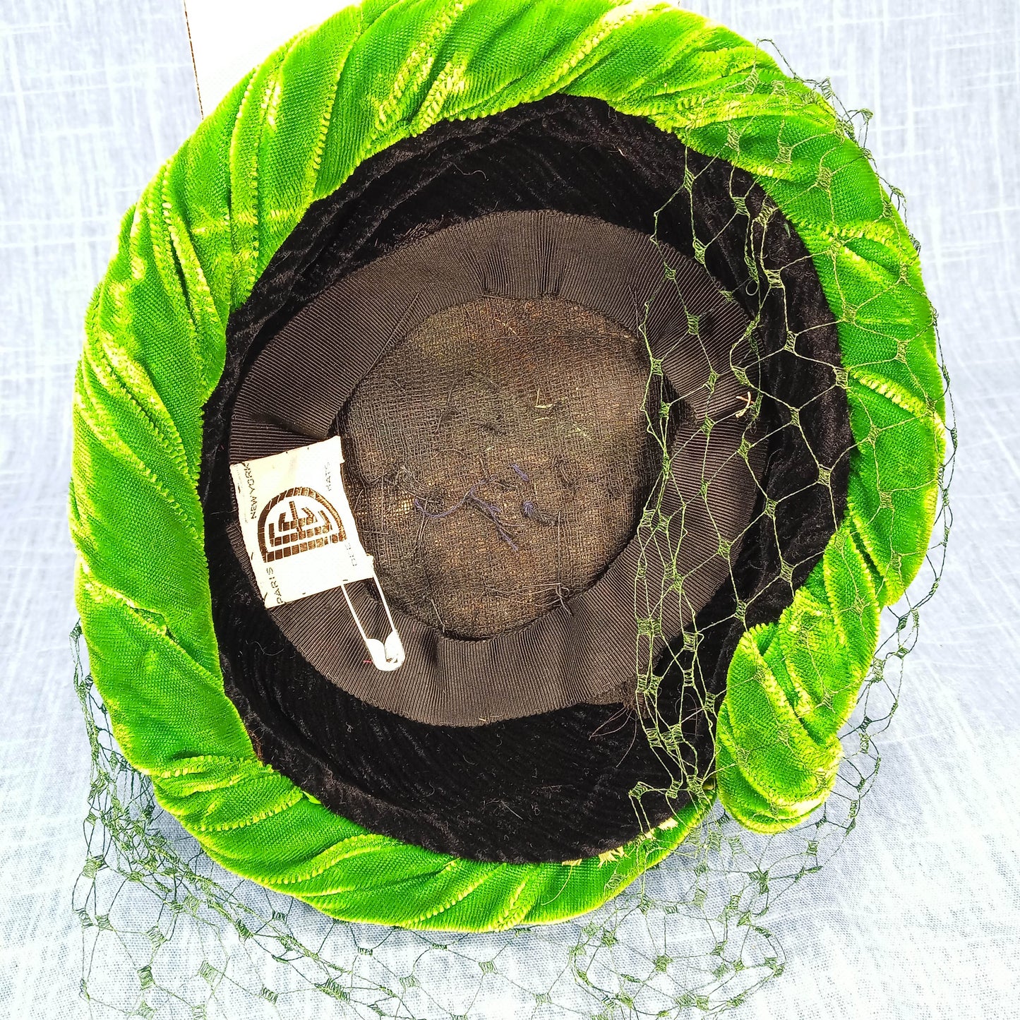 1950s Green Velvet with Blue Feathers Hat