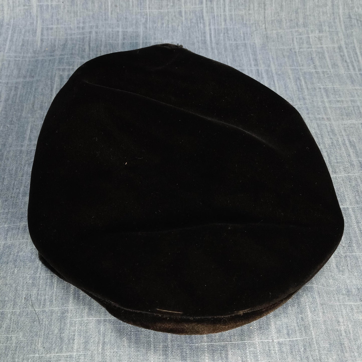 1940s Black Velvet Dinner Hat by Carroll