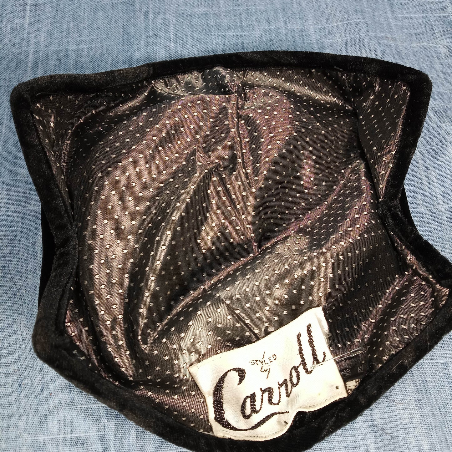 1940s Black Velvet Dinner Hat by Carroll