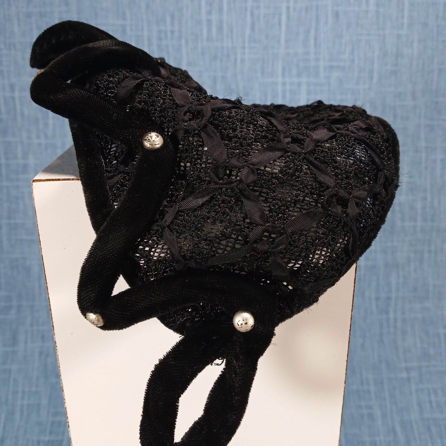 1940s Black Ribbon and Lace Velvet Head Piece with Pearl Detail