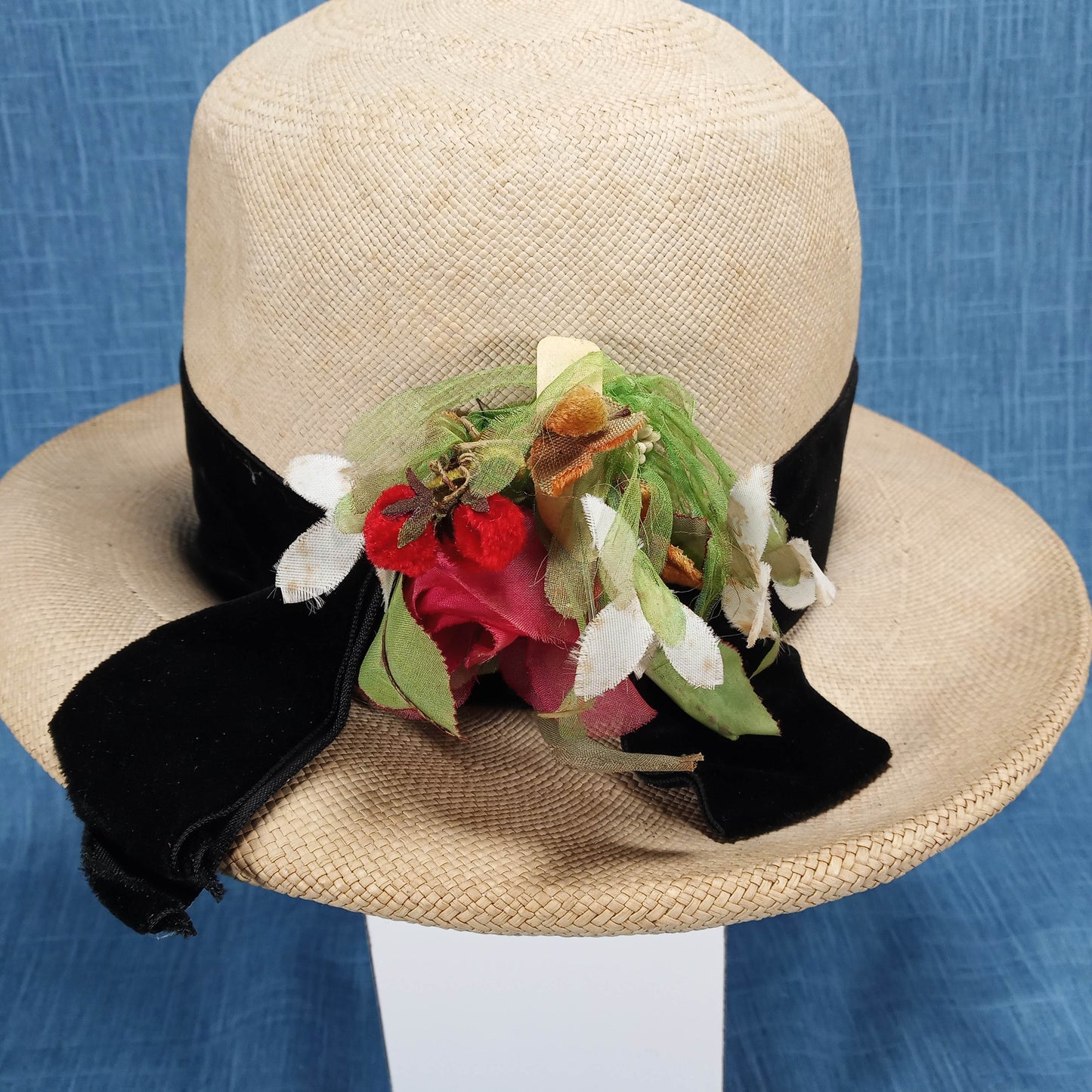 1950s cream straw hat by Joseph Magnin