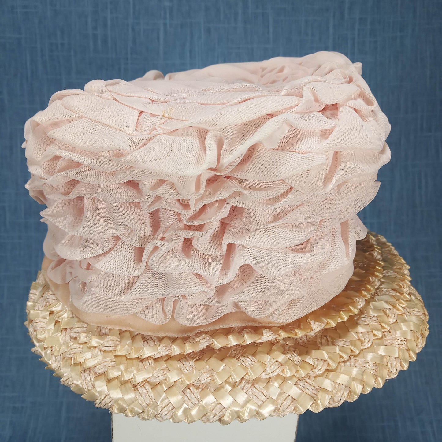 1950s Pink Woven Straw & Chiffon Ruffle Hat