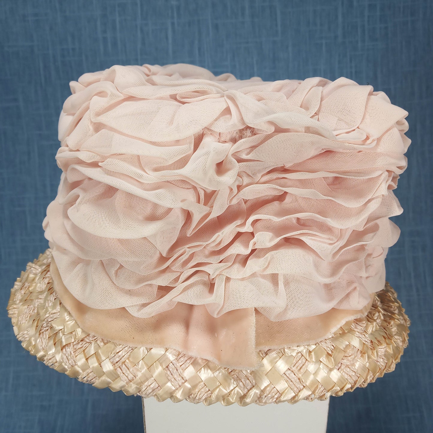 1950s Pink Woven Straw & Chiffon Ruffle Hat