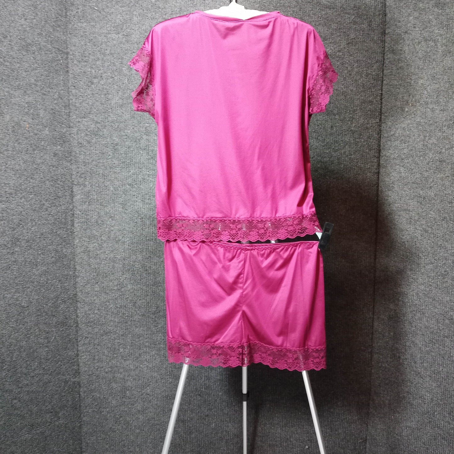 1950's Burgundy 2 Piece Nighty Set with an Embroidered Cake Piece